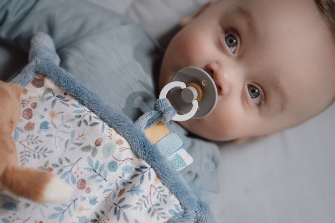 Doudou Volpe con gancio portaciuccio - Forest Friends