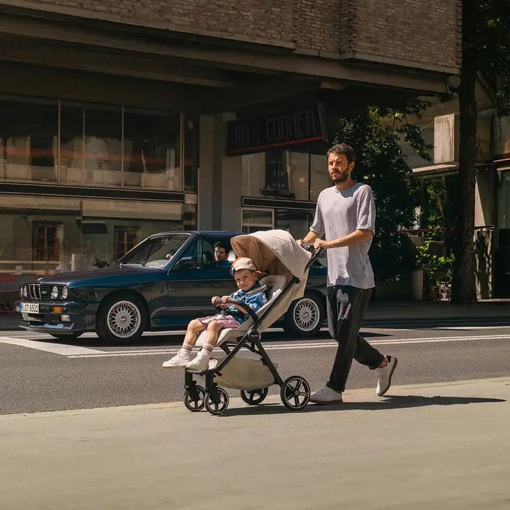 Passeggino leggero trvl lx - fino a 22 kg