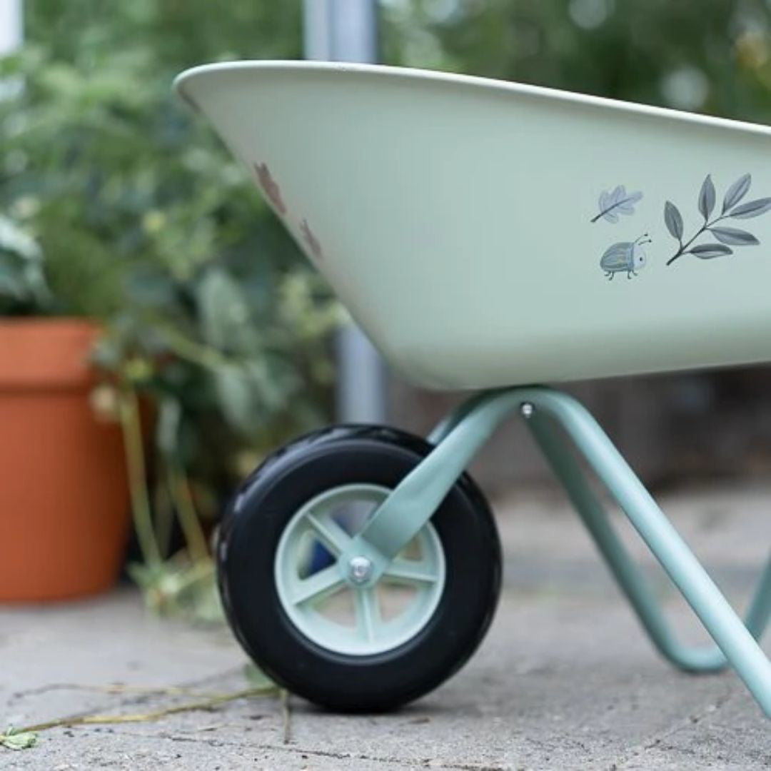 Carriola da giardino - realizzata in metallo con manici e ruote in plastica