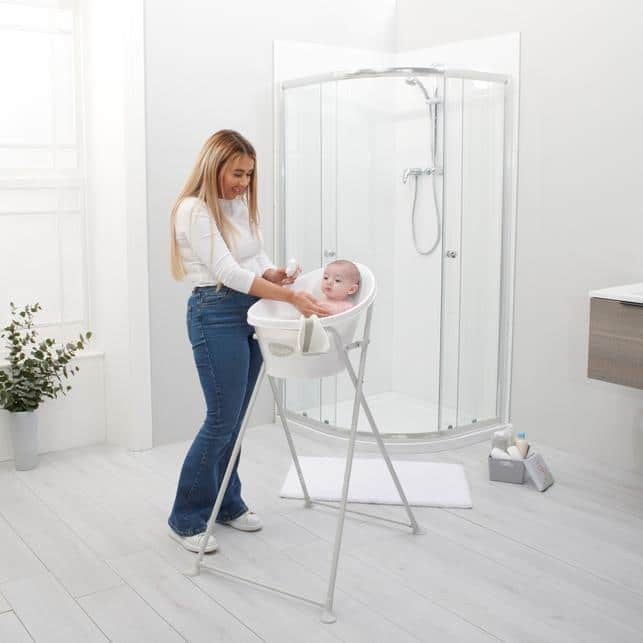 Supporto pieghevole per vaschetta per il bagnetto Shnuggle