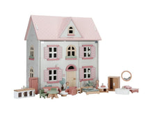 Casa delle bambole in legno