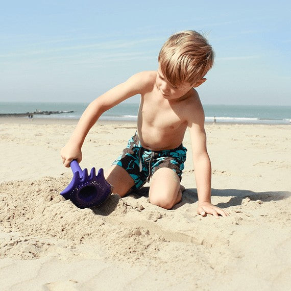 Triplet: Il Gioco da Spiaggia Multiuso 4 in 1 (Pala, Rastrello, Setaccio e Imbuto)