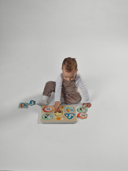Puzzle Sonoro in Legno con Pomelli 'My First Sound Puzzle - Animali della Fattoria'