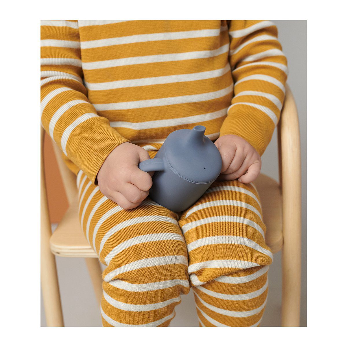 Tazza in Silicone Neil con Beccuccio e Manici -Ideale per Bambini