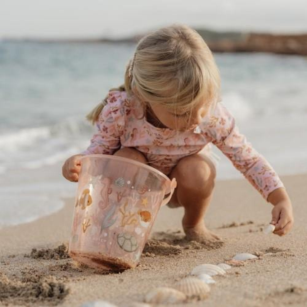 Secchiello da Spiaggia: L'Alleato per le Avventure