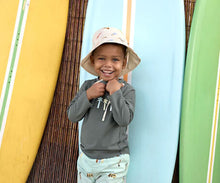 Cappello reversibile 50+uv surfboards sea salt