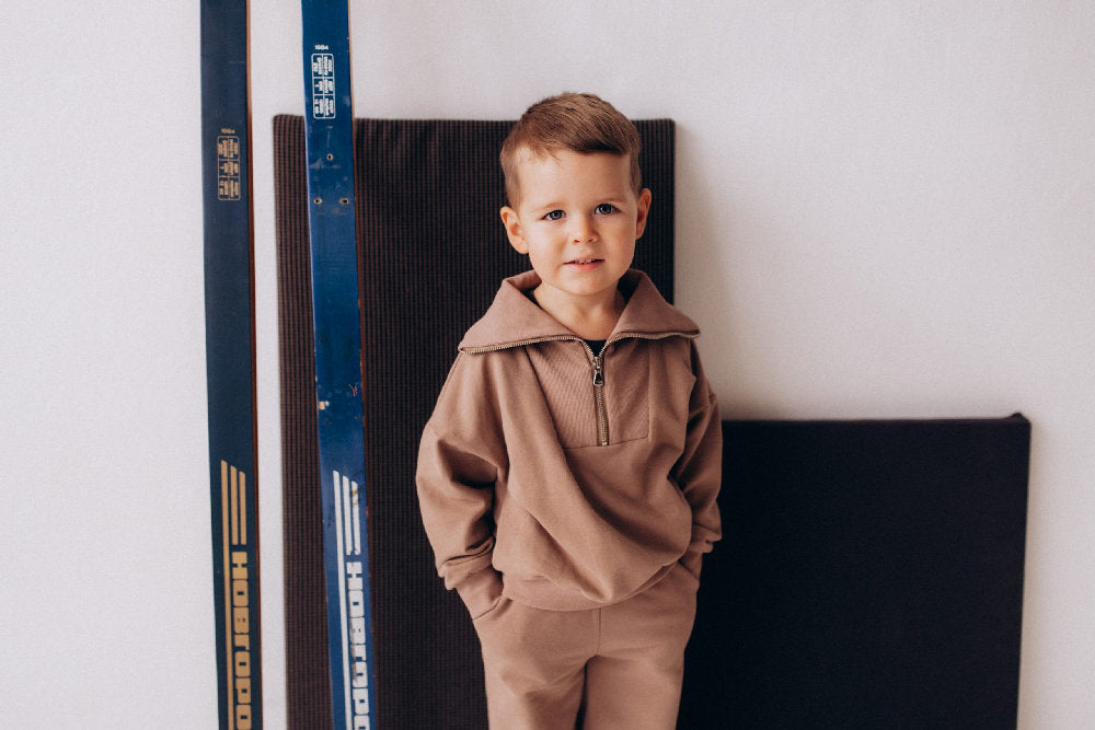 Maglioncino in Felpa di Cotone Biologico con Mezza Zip 'Everyday Essentials'