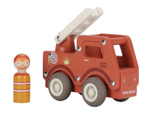 Camion dei pompieri con personaggio