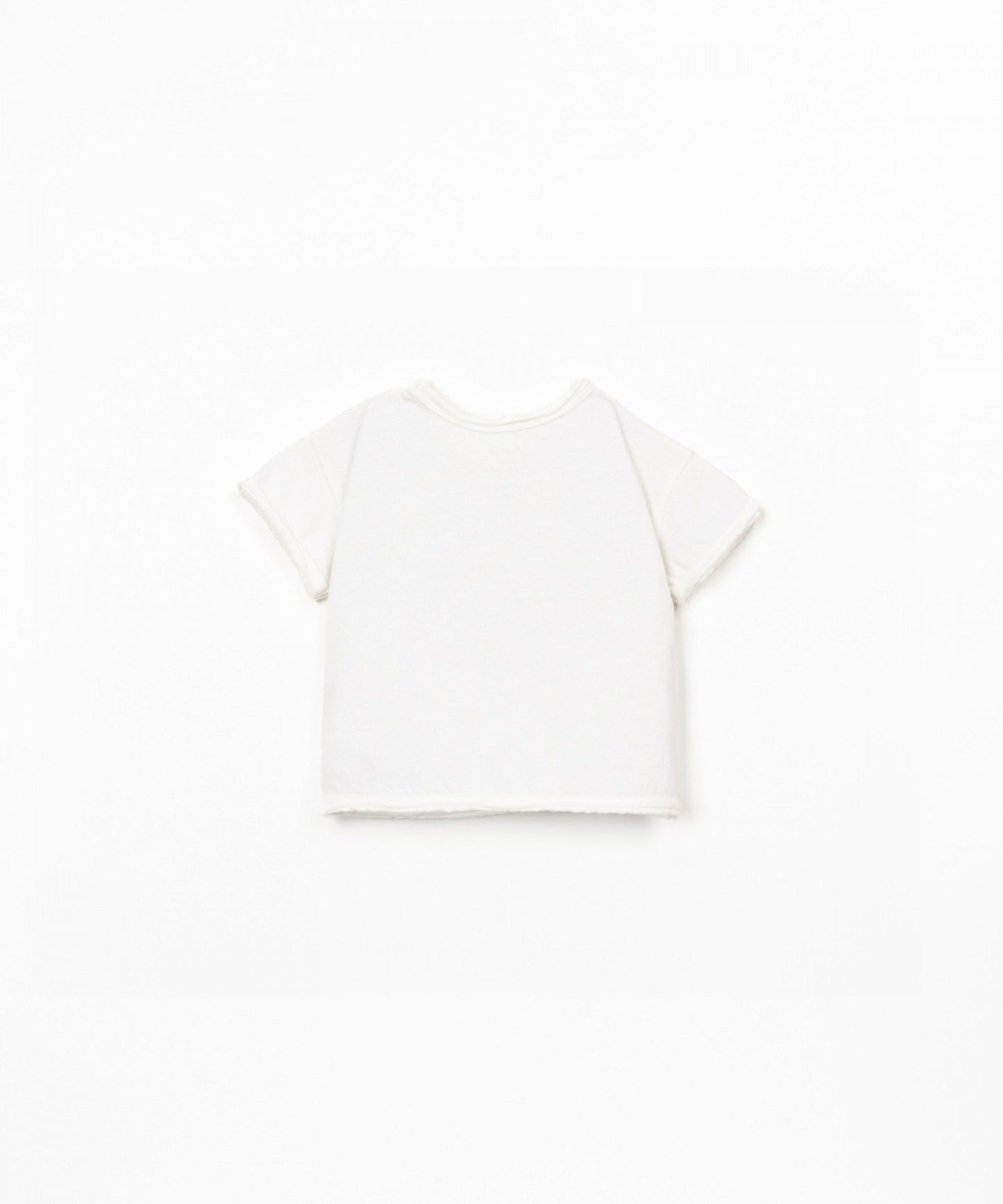 T-SHIRT DI MAGLIA
