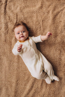 Tutina con Piedini in lana merino e seta (85% Lana Merino, 15% Seta Certificata Oeko-Tex)