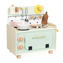 Piccola cucina in legno